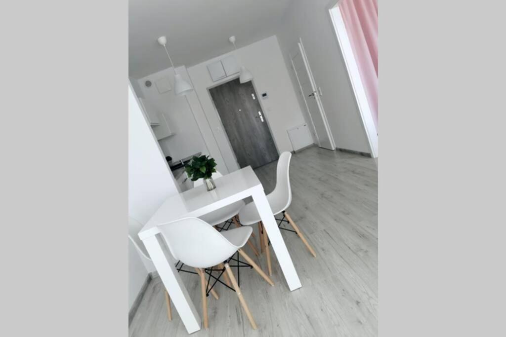 Green Apartment Promenada Gwiazd- Widok Na Morze. Miedzyzdroje Exterior foto